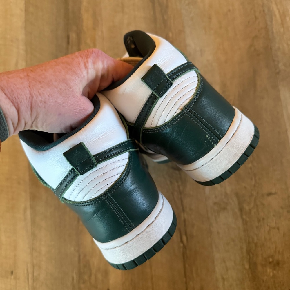 Nike Dunk High SP | Spartan Green - Picture 6 of 9